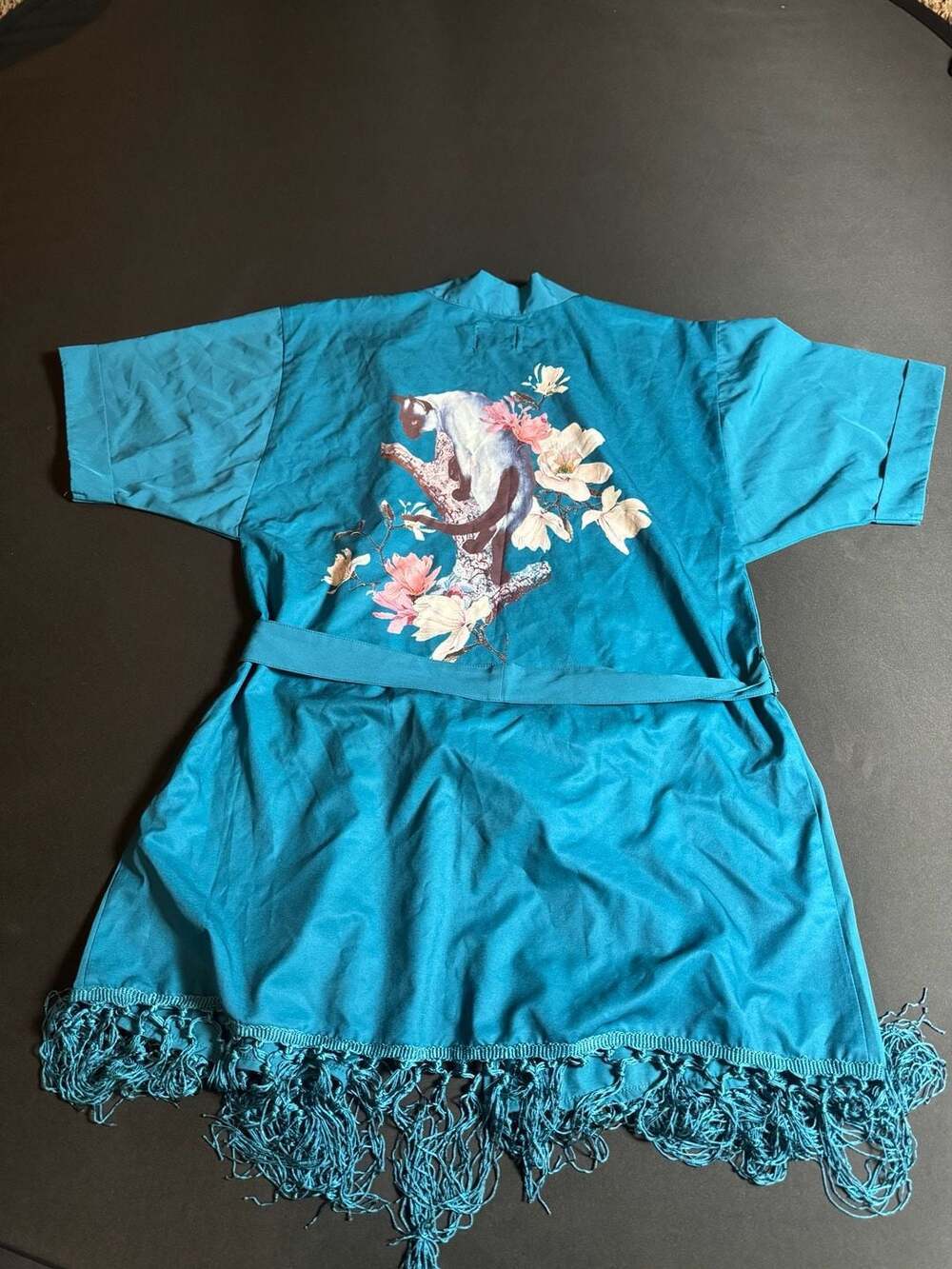 Plains & prints kimono top with cat print, Women's Fashion, Tops, Others Tops on